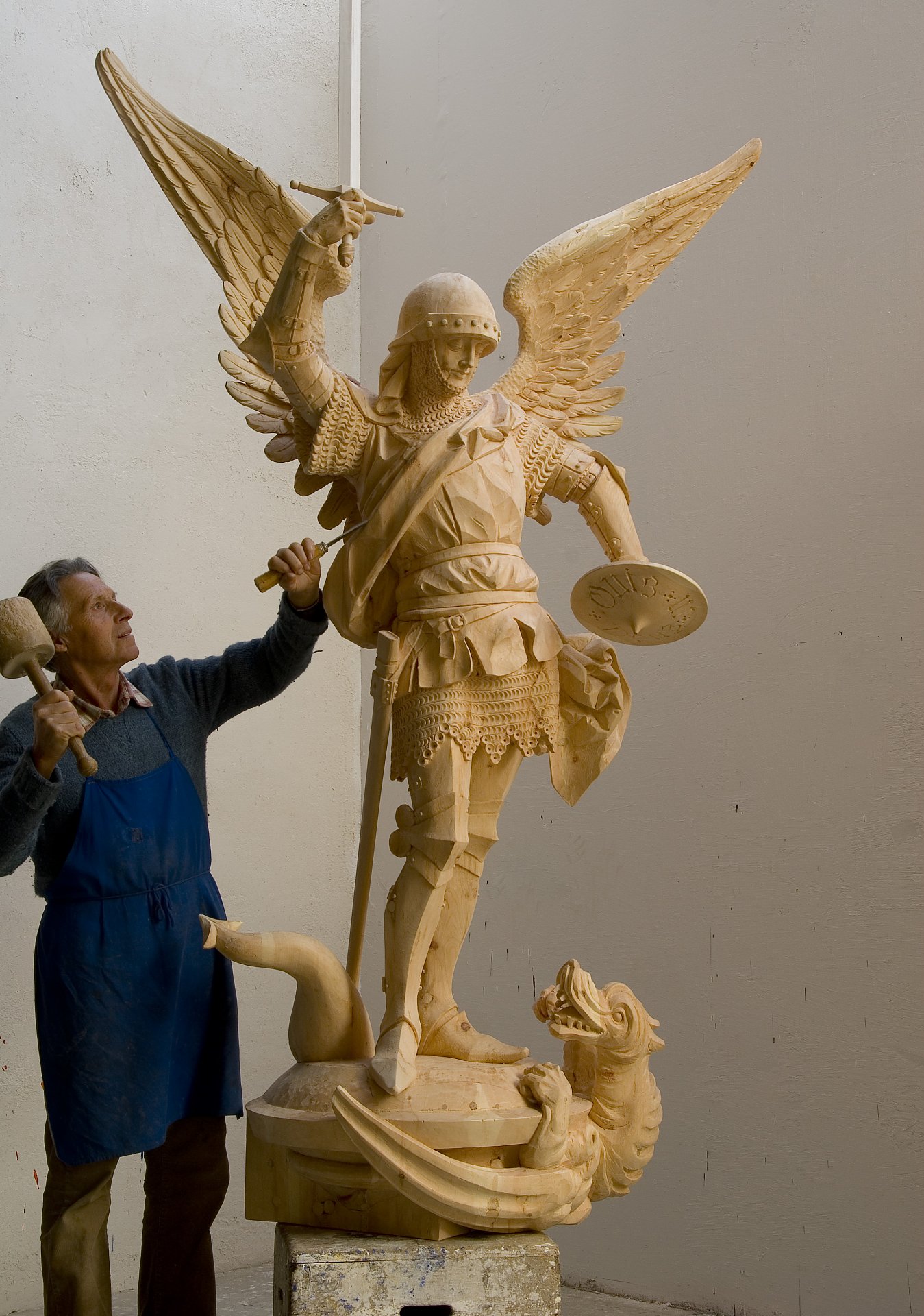Heiliger Christophorus Statue - handgeschnitzt